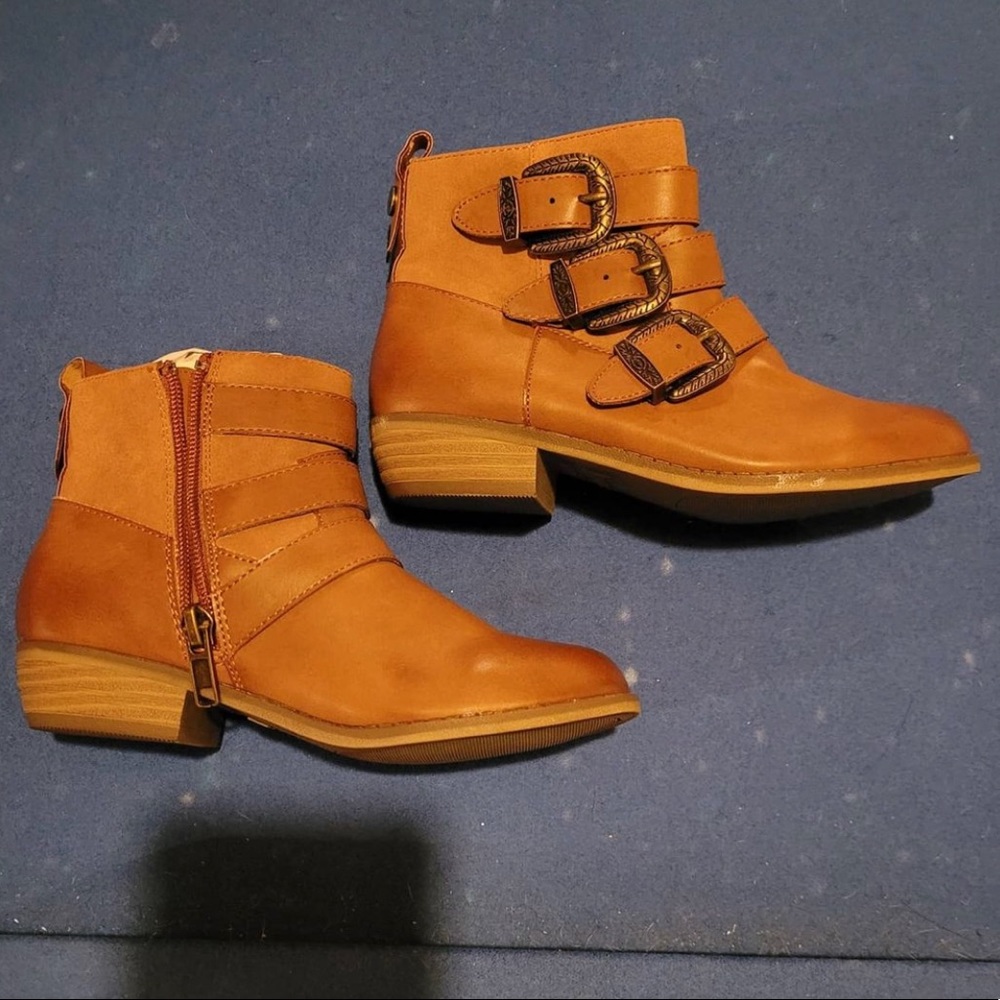 Kids brown Kidpik boots